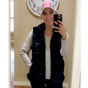 🆕 Boutique Basic Heathered Grey Knit Top